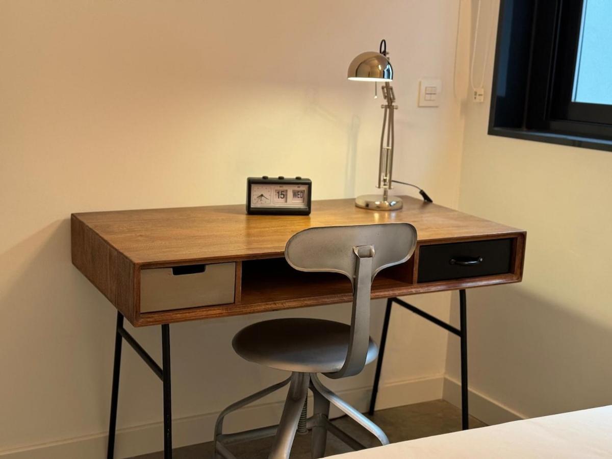 06 Alameda Luxury Apartment *